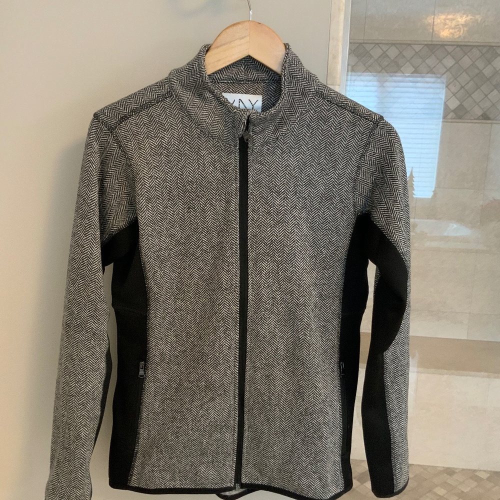 Jacket zip clourser